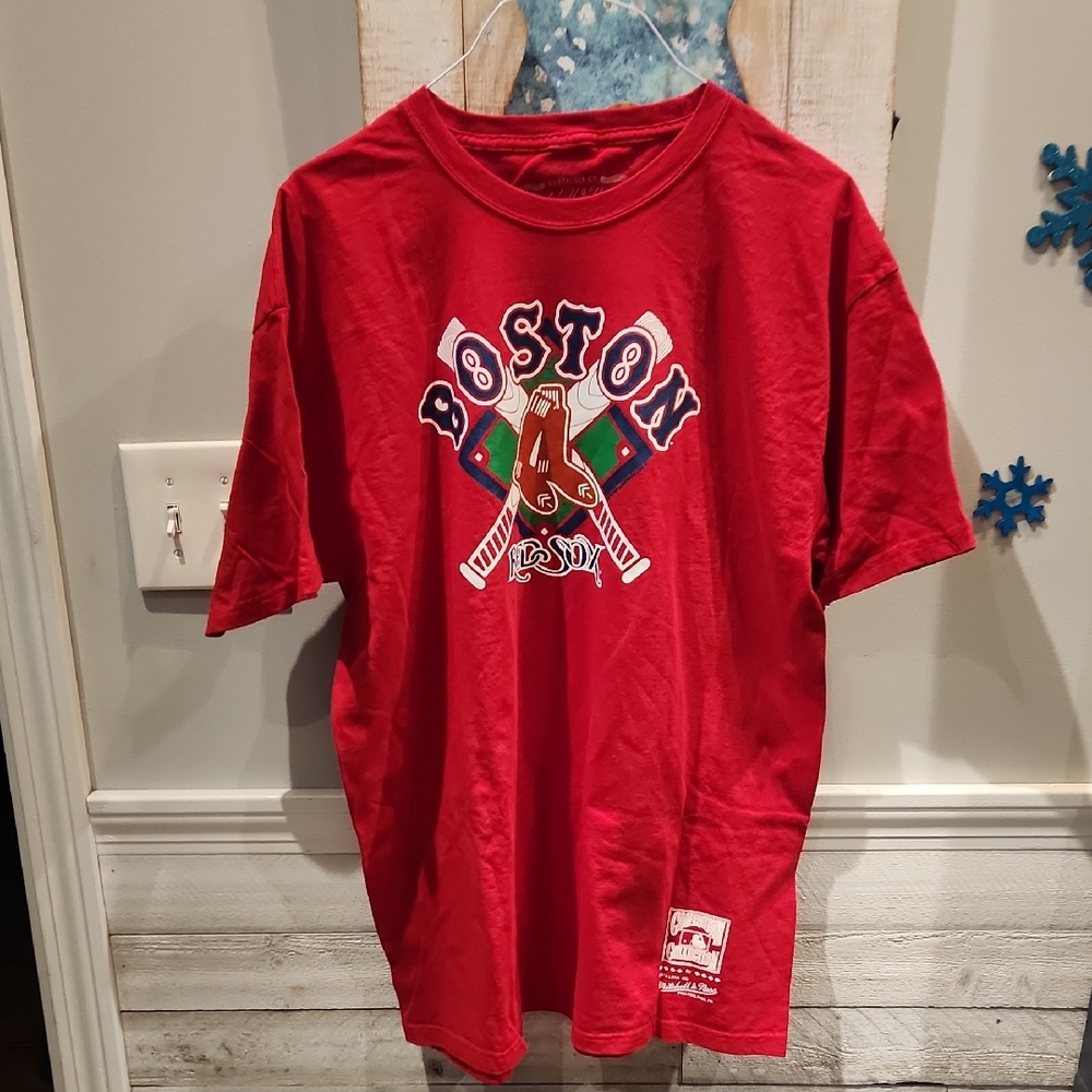 EUC Mitchell & Ness Boston Redsox Red Short Sleeve T-shirt Sz L 100% Cotton